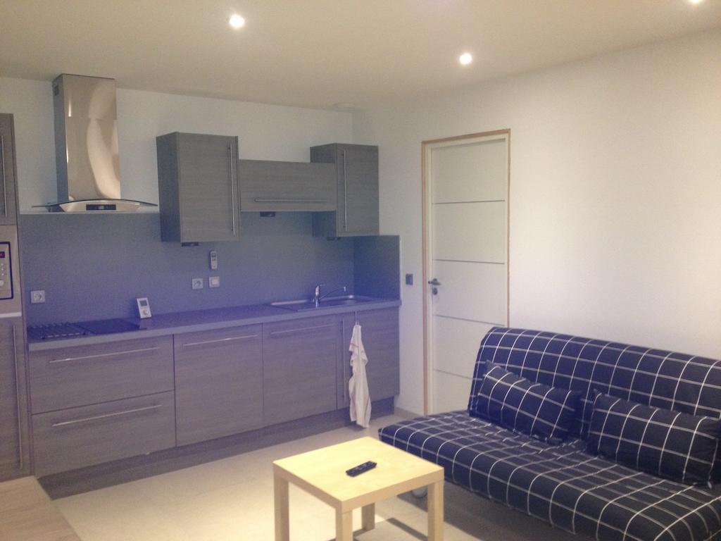 Appart Azur Apartment แซ็งต์-โลร็อง-ดู-วาร์ ห้อง รูปภาพ