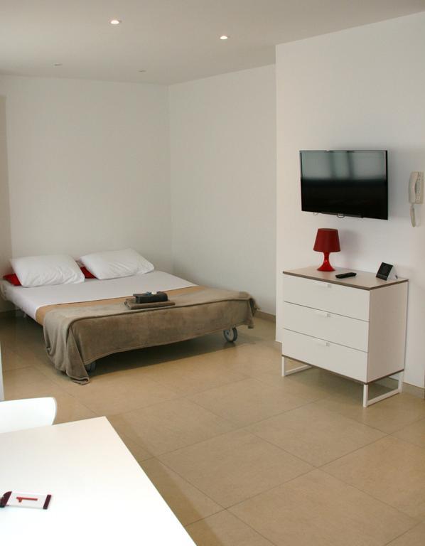Appart Azur Apartment แซ็งต์-โลร็อง-ดู-วาร์ ภายนอก รูปภาพ
