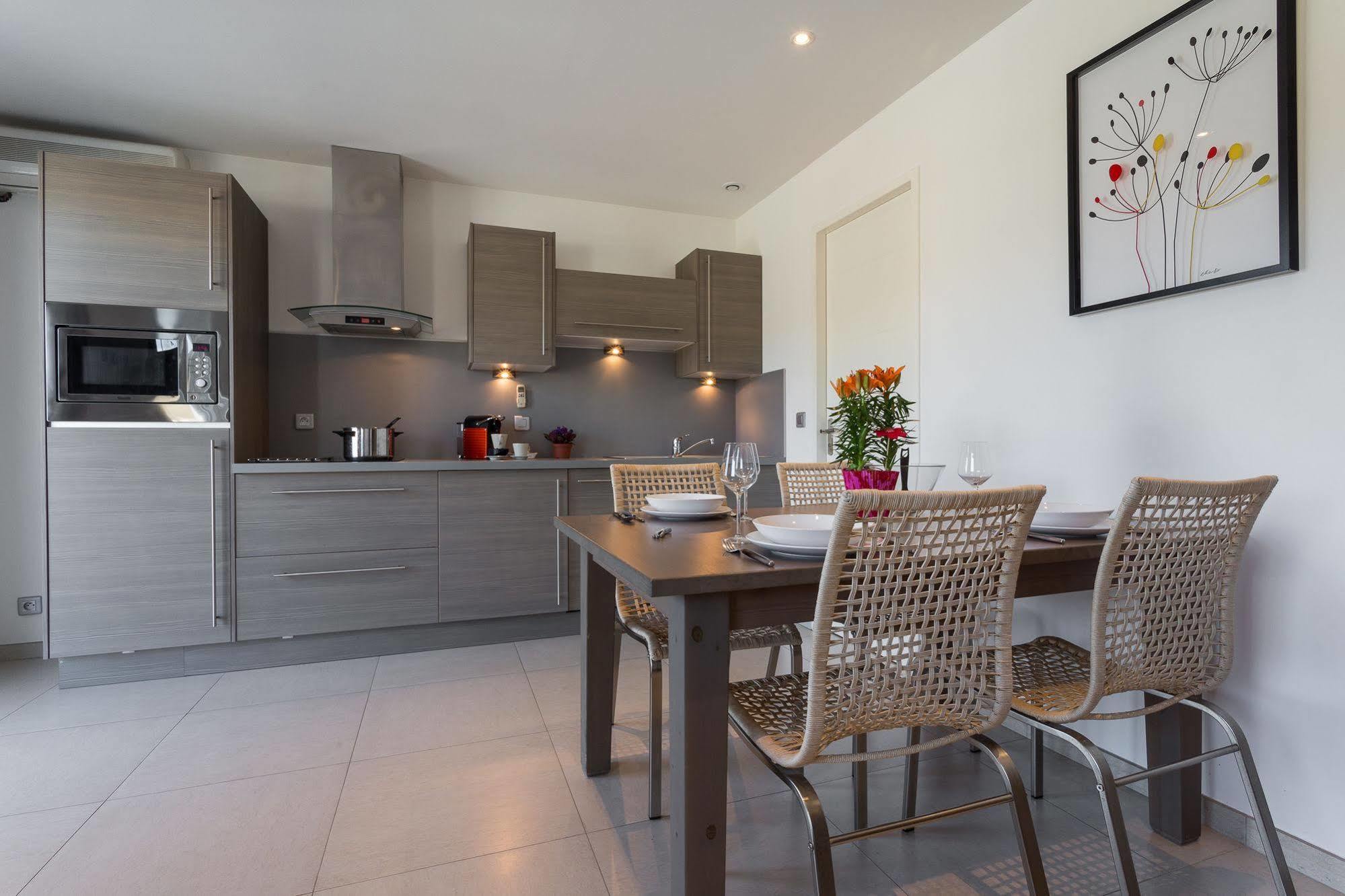 Appart Azur Apartment แซ็งต์-โลร็อง-ดู-วาร์ ภายนอก รูปภาพ