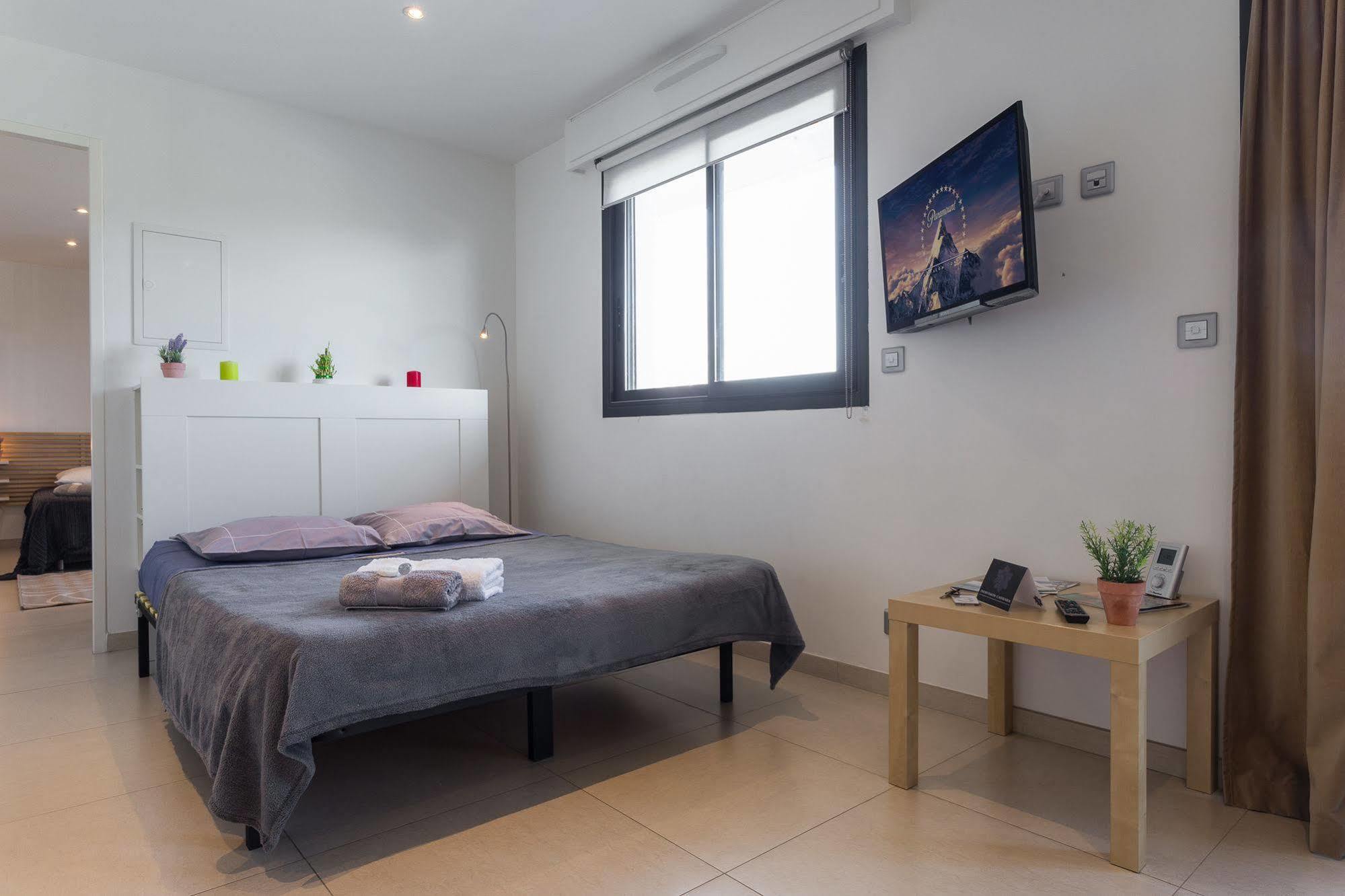 Appart Azur Apartment แซ็งต์-โลร็อง-ดู-วาร์ ภายนอก รูปภาพ