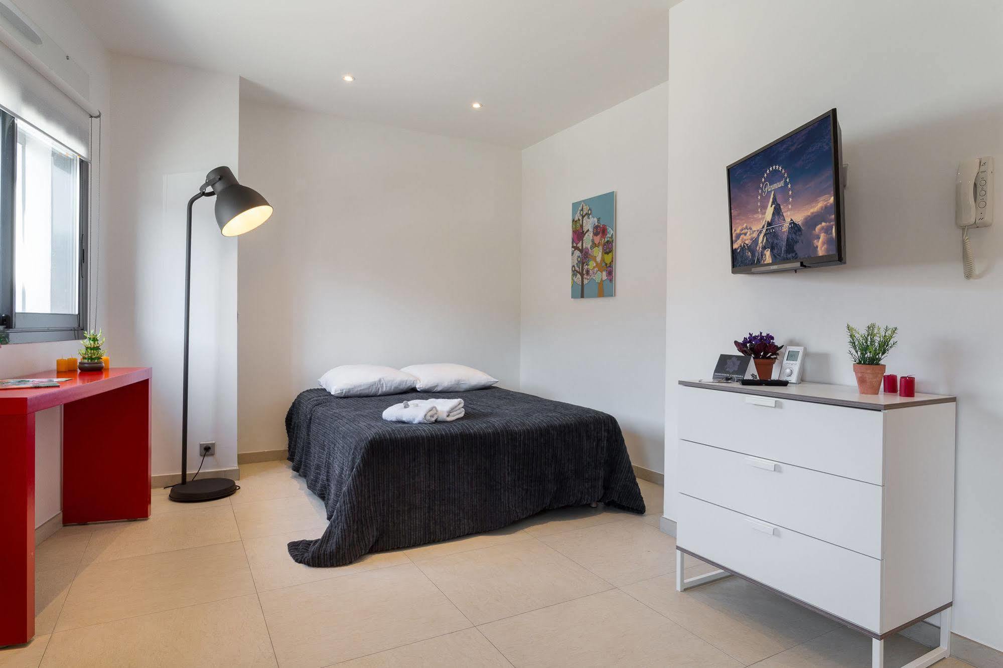 Appart Azur Apartment แซ็งต์-โลร็อง-ดู-วาร์ ภายนอก รูปภาพ